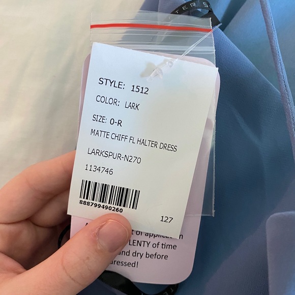 Long formal dress - Picture 4 of 4